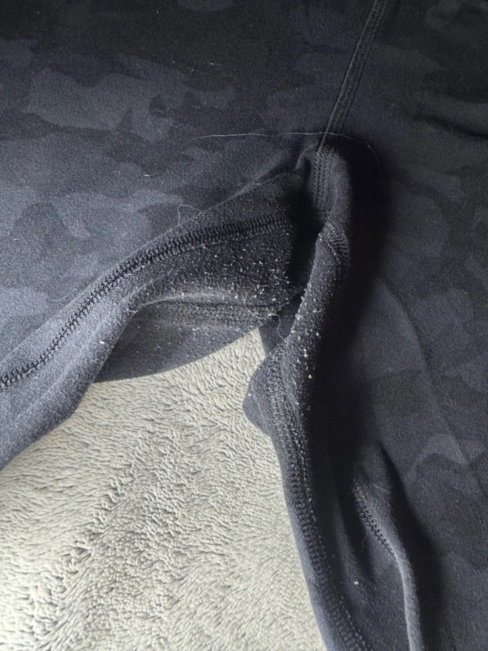 Lululemon camo leggings - Picture 4 of 4